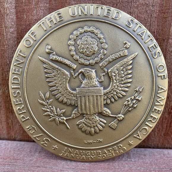 The official medal Richard Nixon inauguration 1969 - Picture 13 of 13